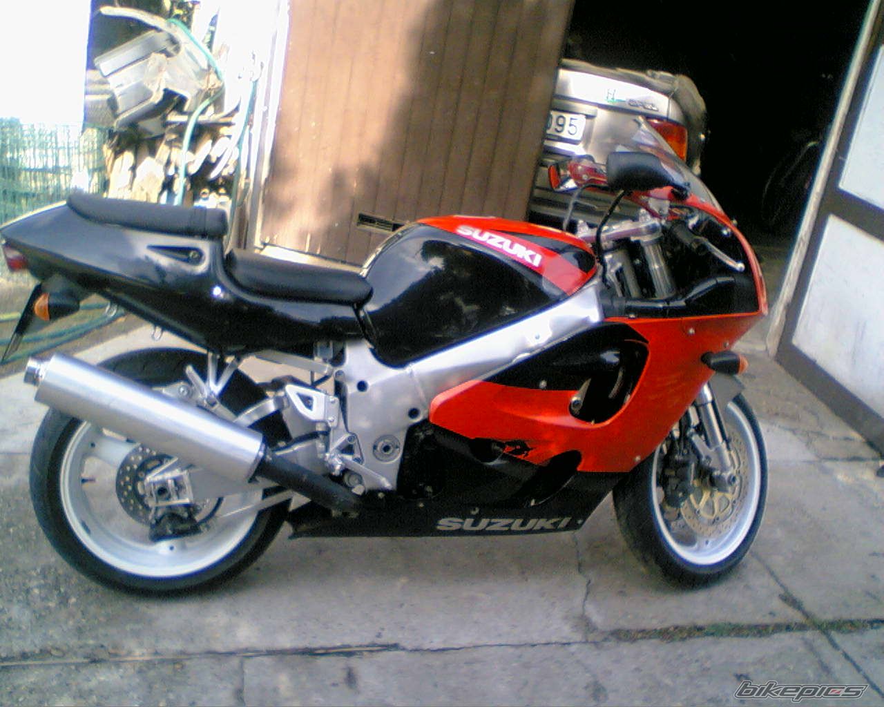 Photo 1272601