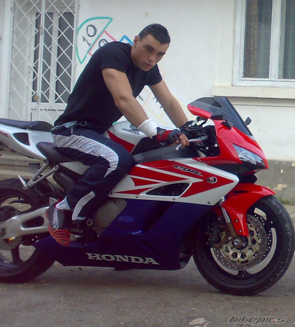 Photo 1272760