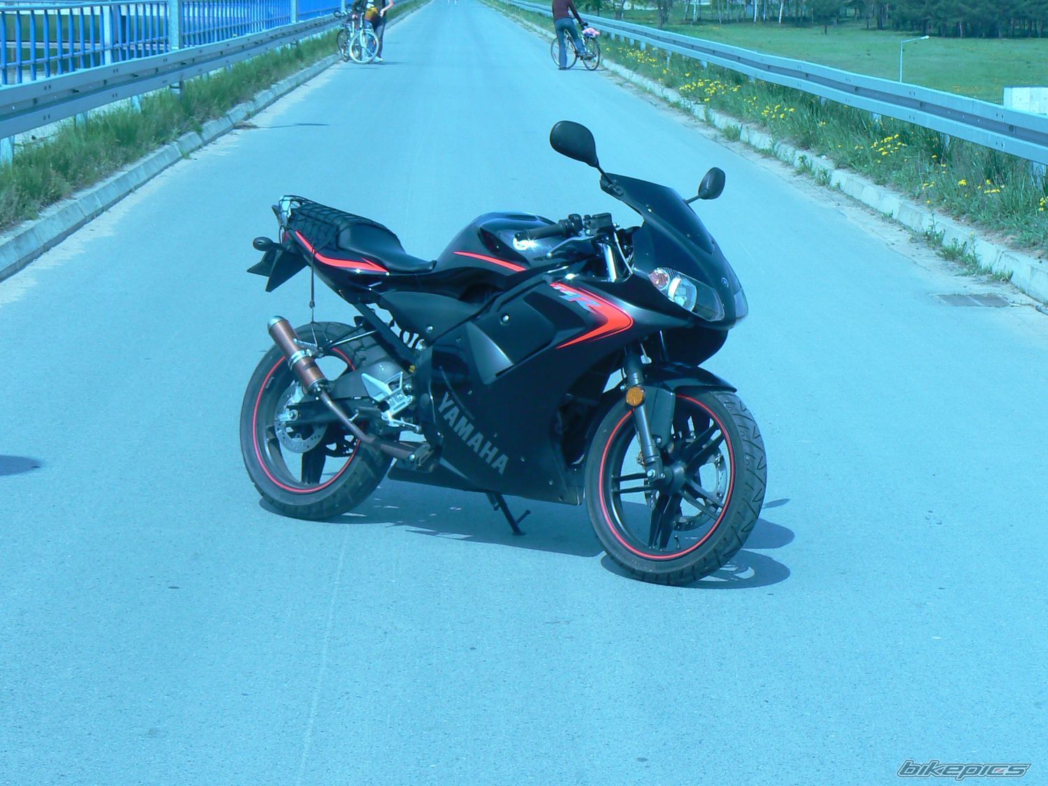 Photo 1272884