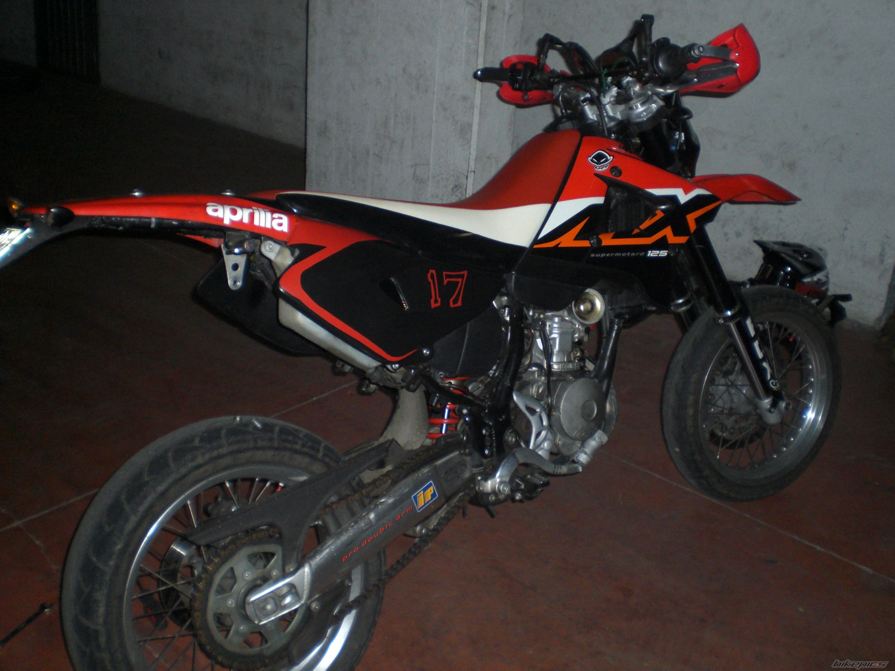 Photo 1272954