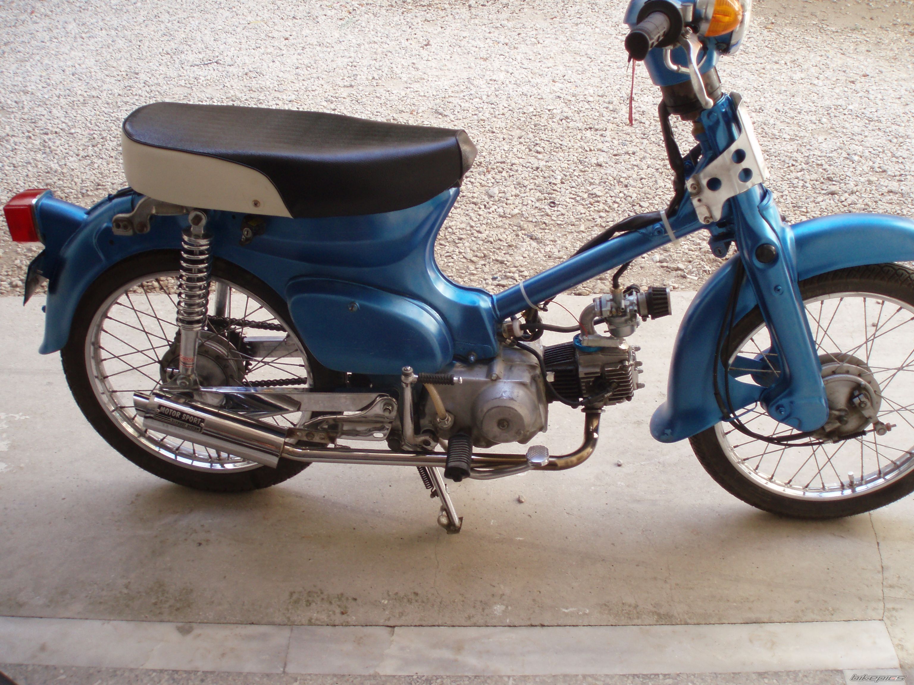 Photo 1273045