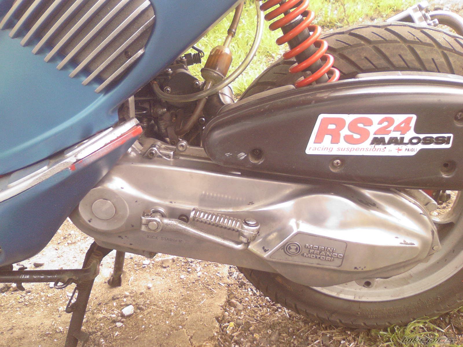 Photo 1273071