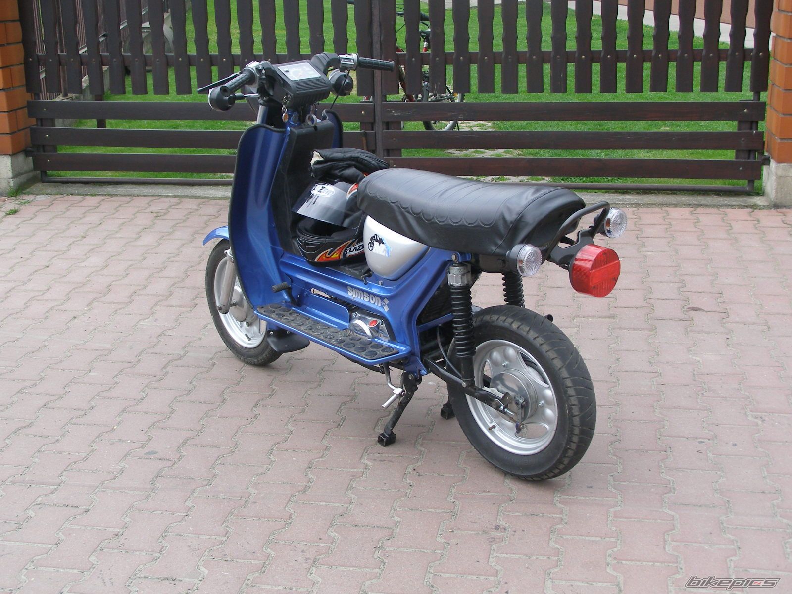 Photo 1273081