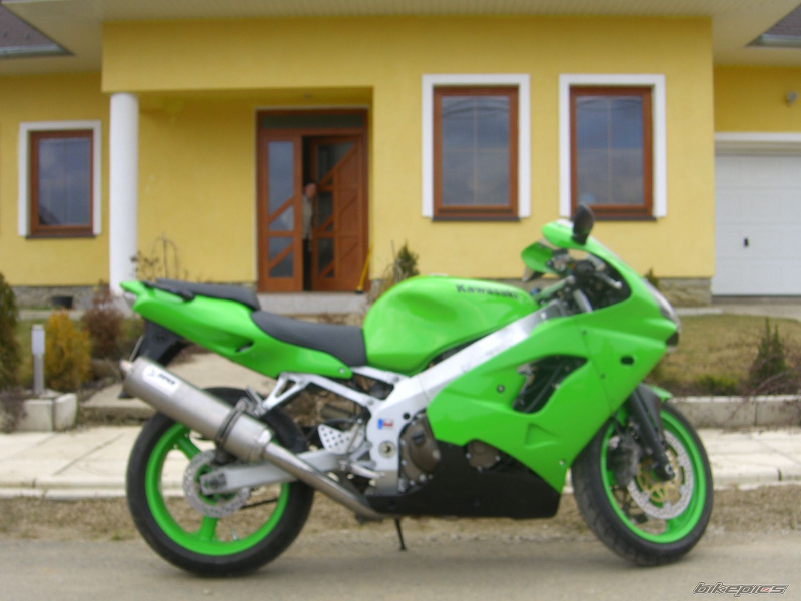 Photo 1273236
