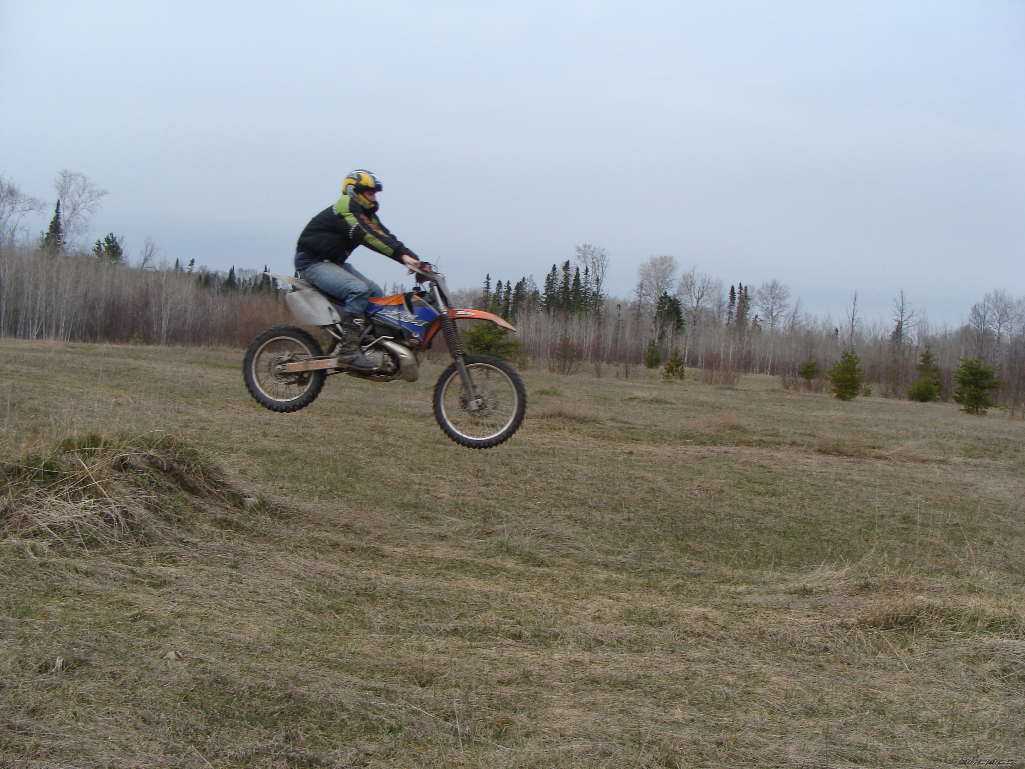 Photo 1273572