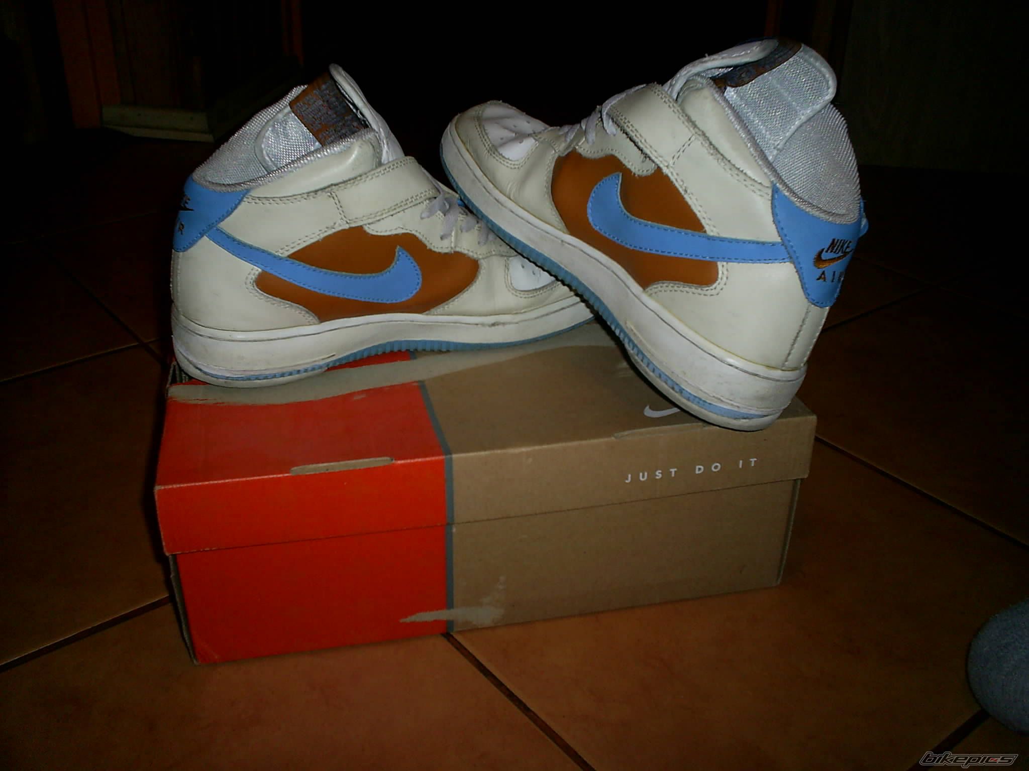 Photo 1273711
