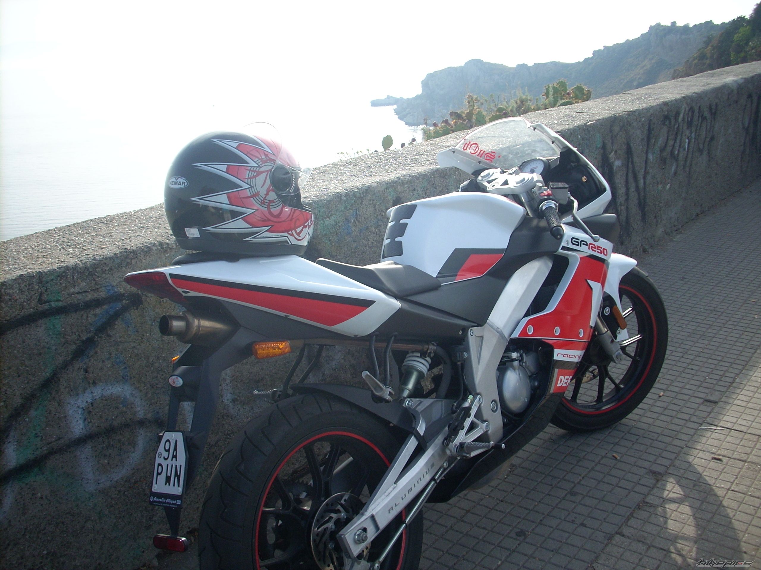 Photo 1273766