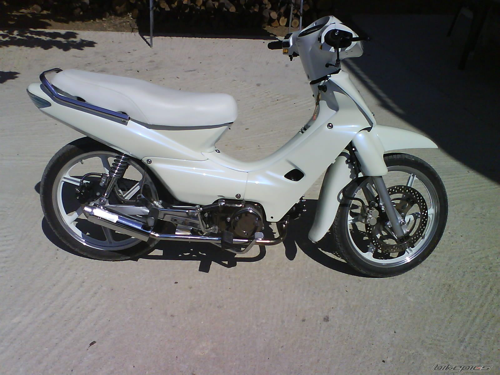 Photo 1273842