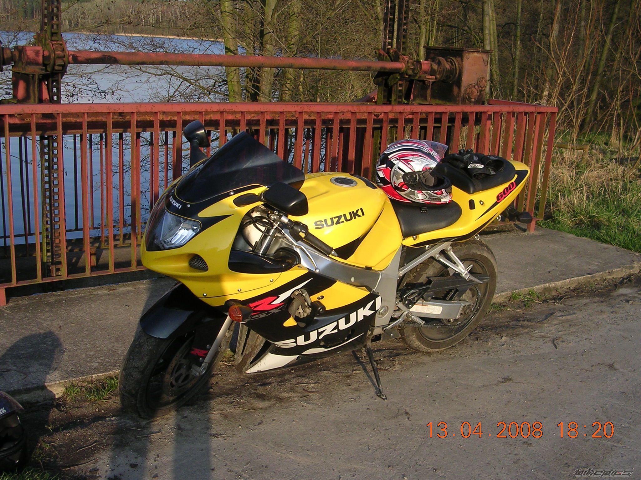 Photo 1274049