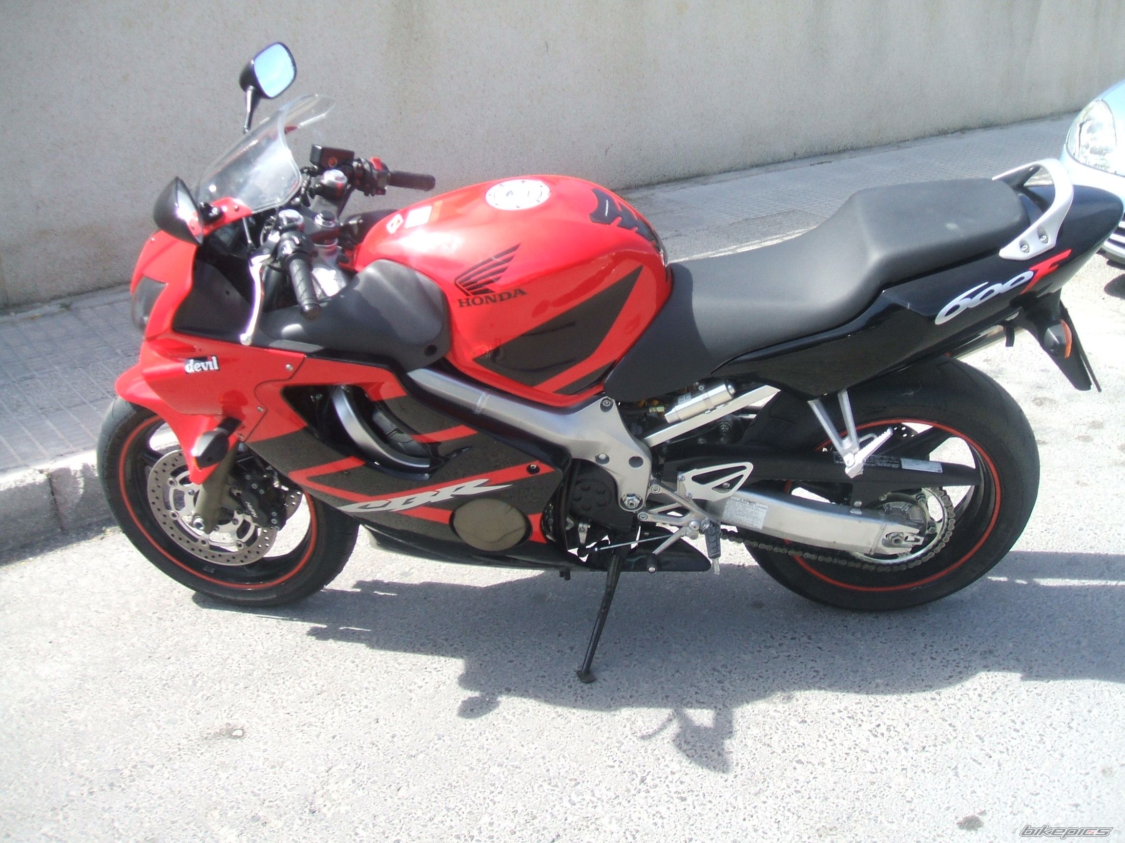 Photo 1274184