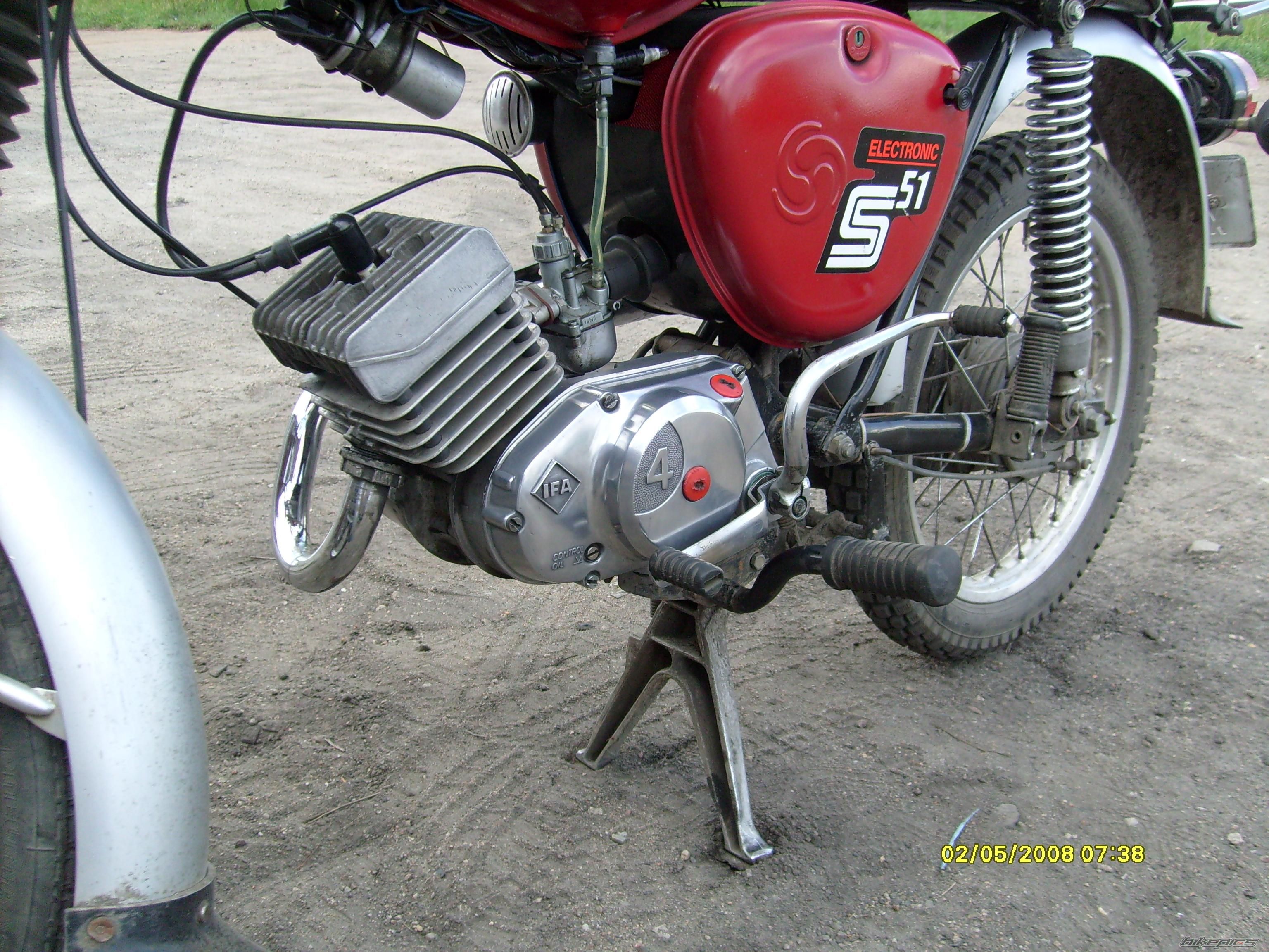 Photo 1274227