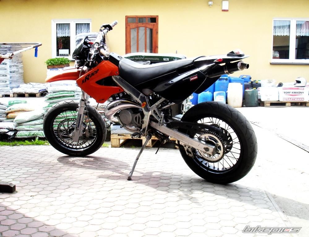 Photo 1274247