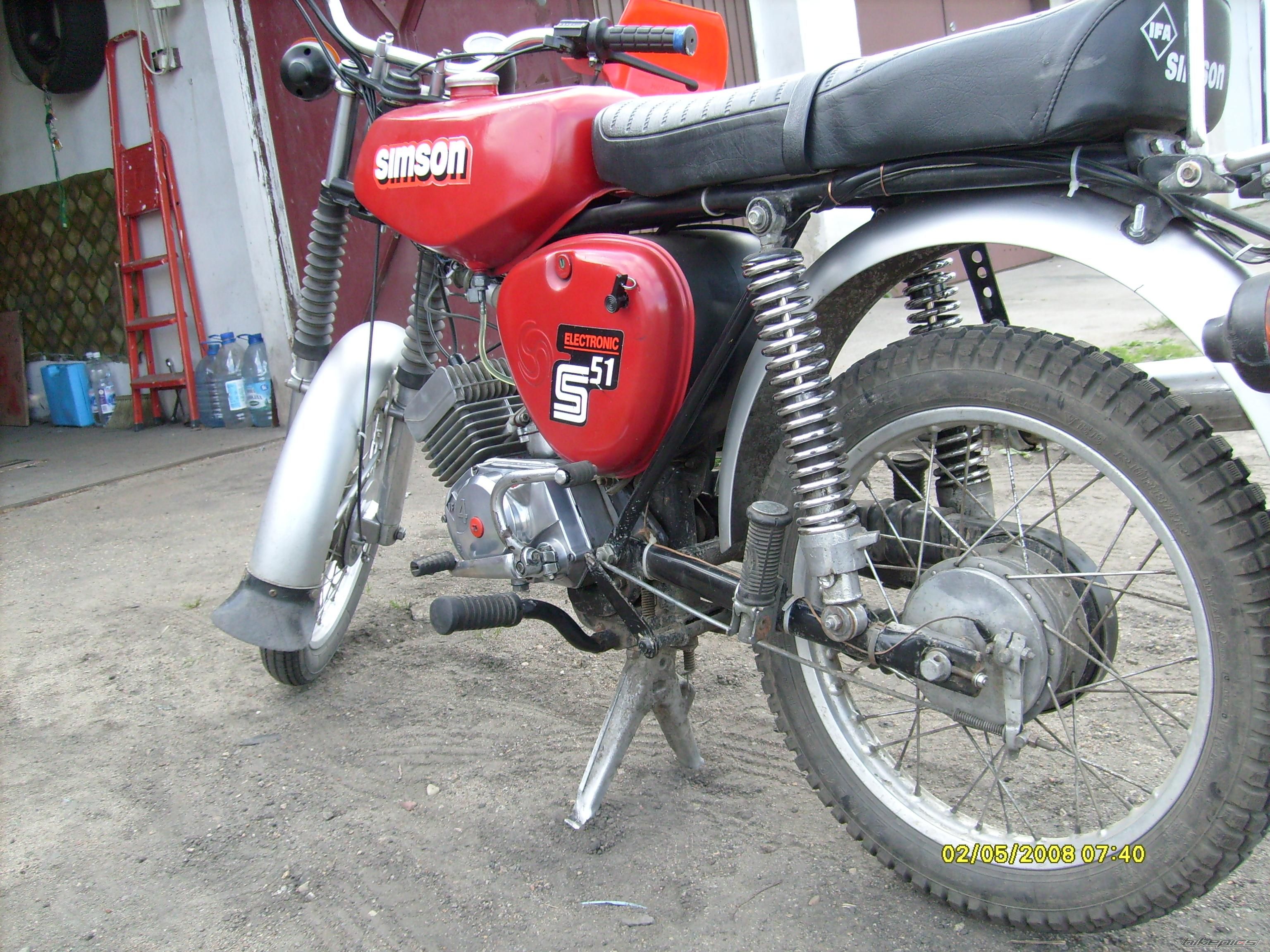 Photo 1274250