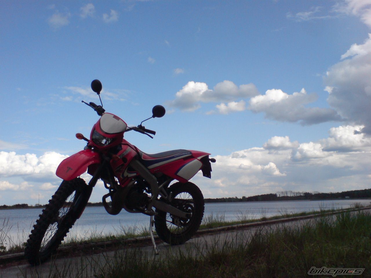 Photo 1274447