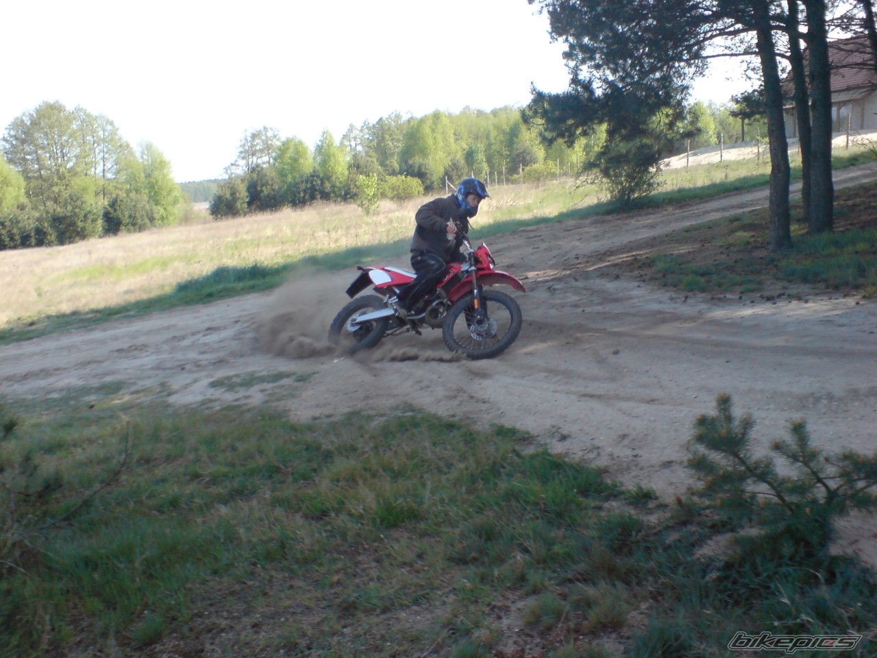 Photo 1274459