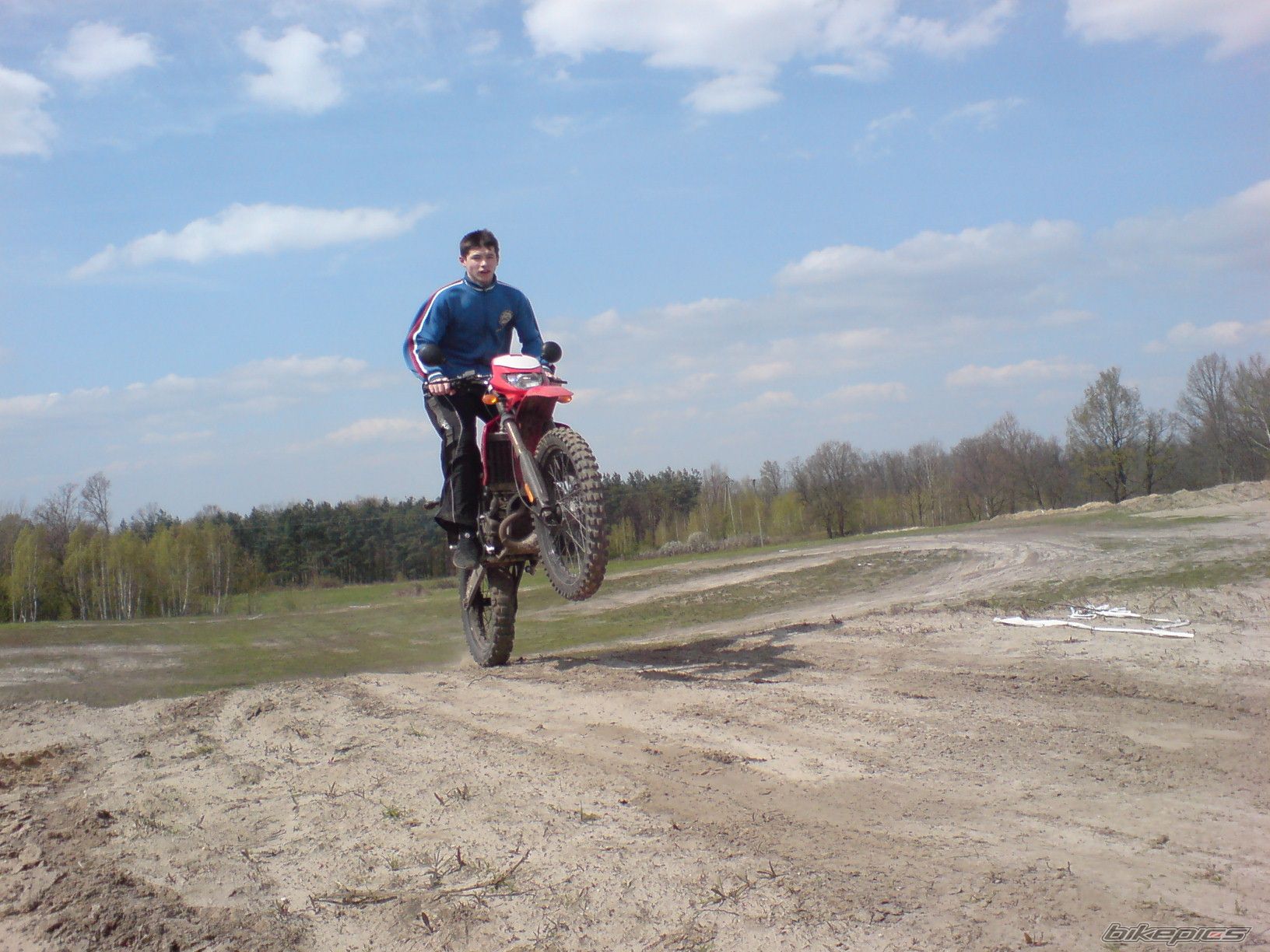 Photo 1274464