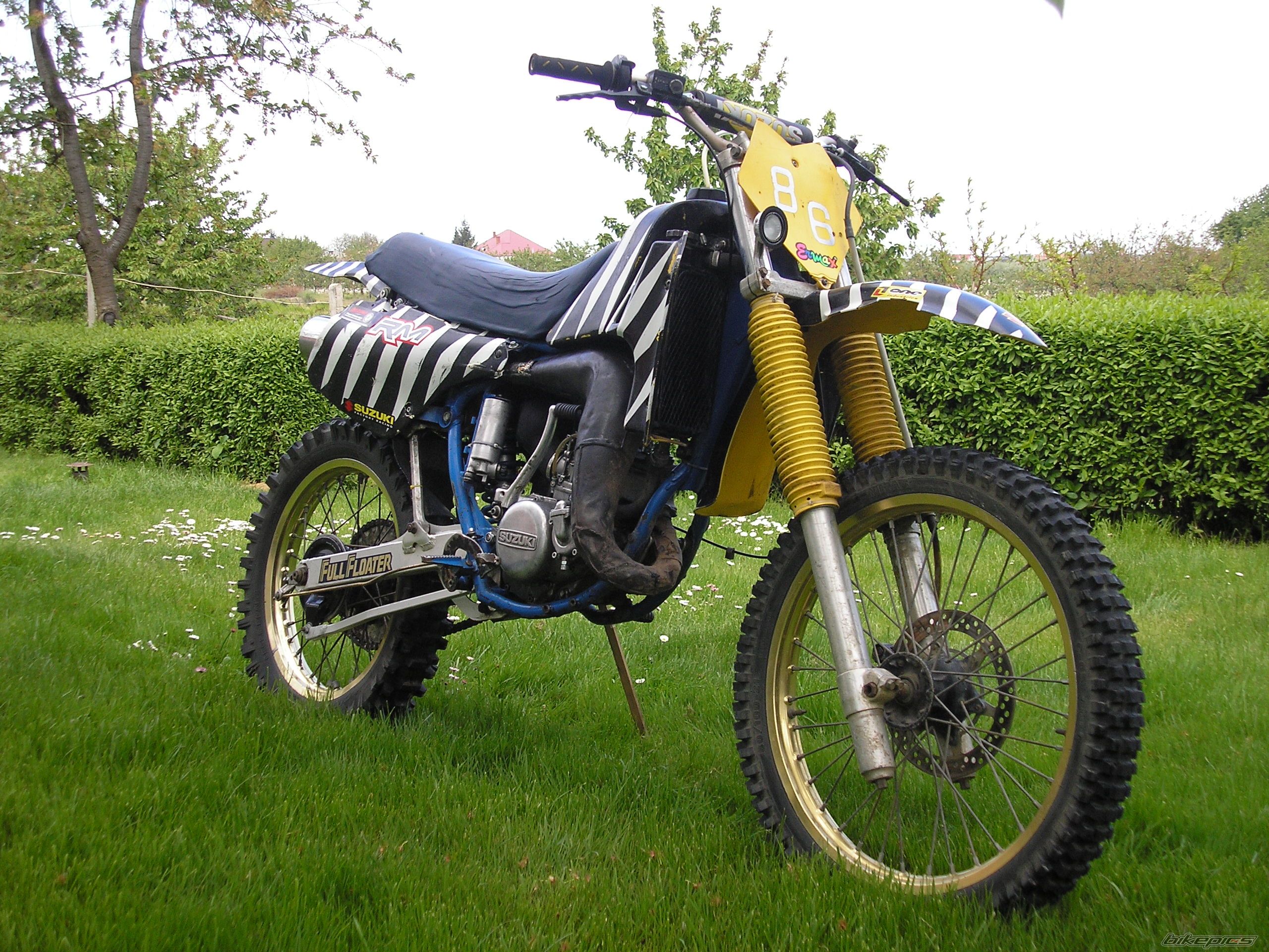 Photo 1275410