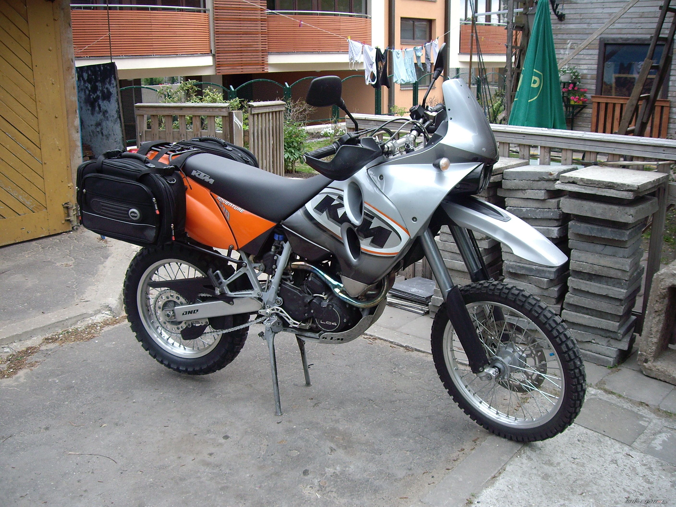 Photo 1275703