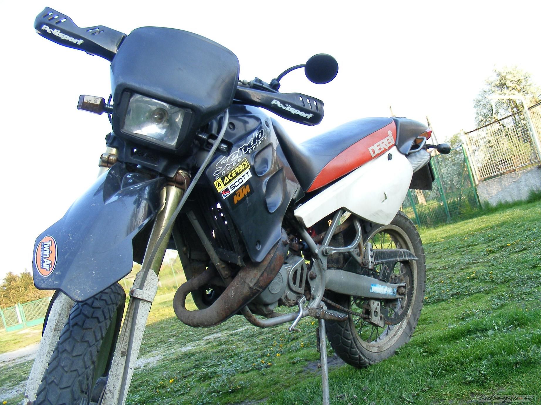 Bike Photo 1276041