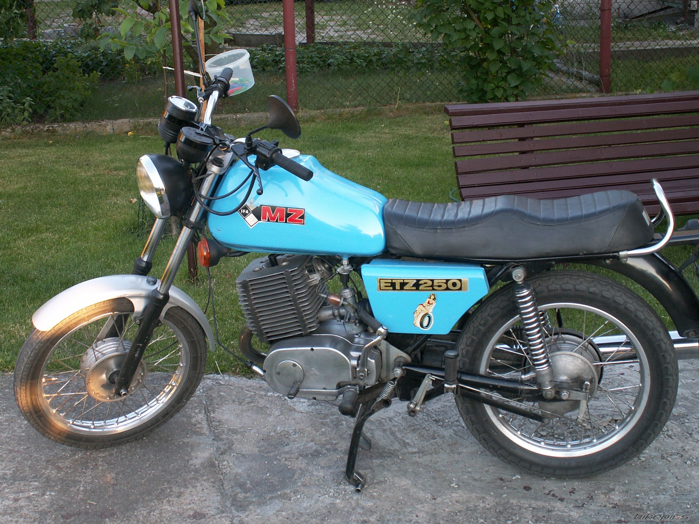 Bike Photo 1276090