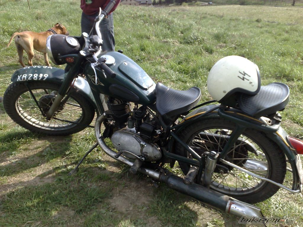 Photo 1277071