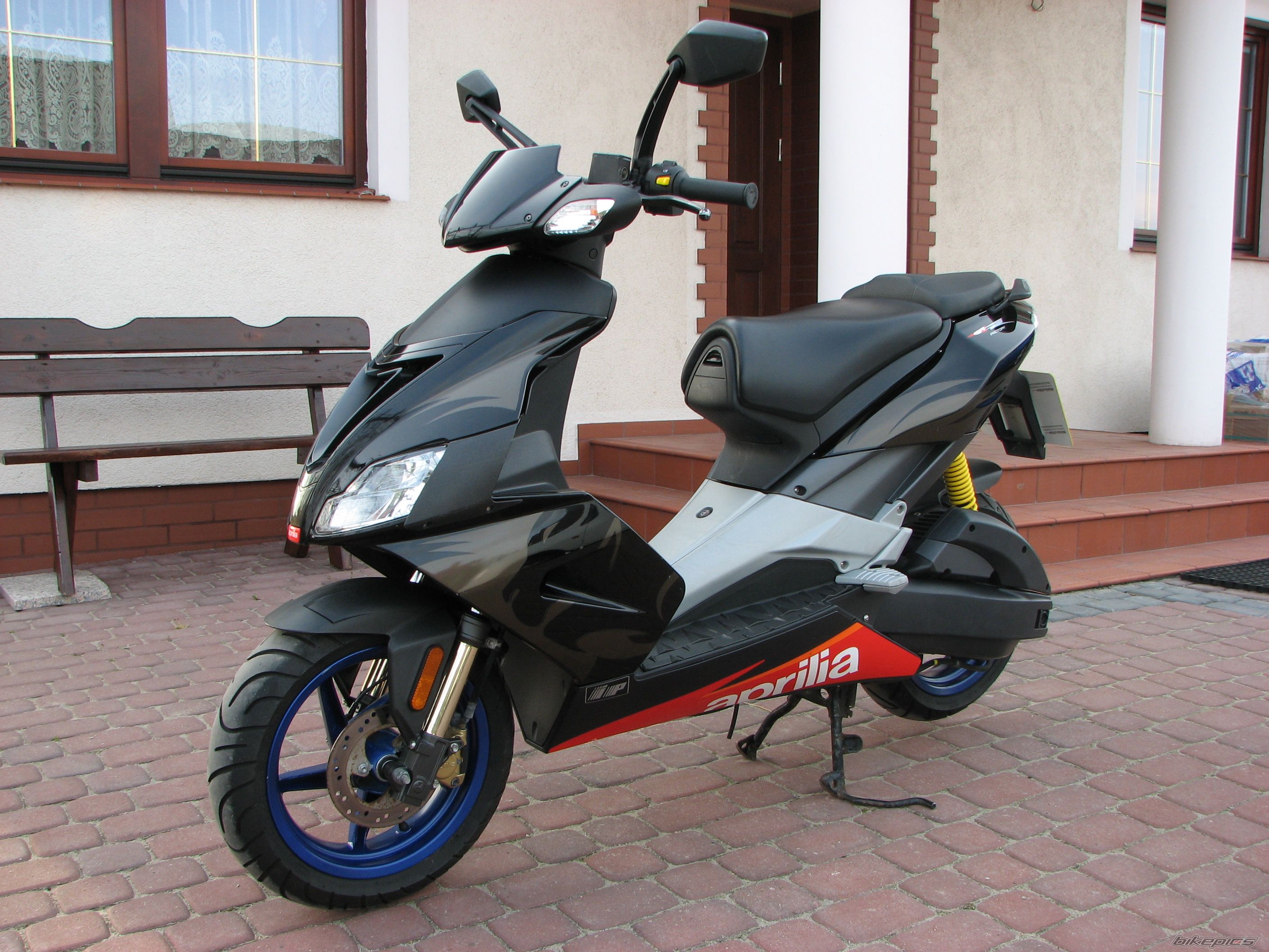 Photo 1277210