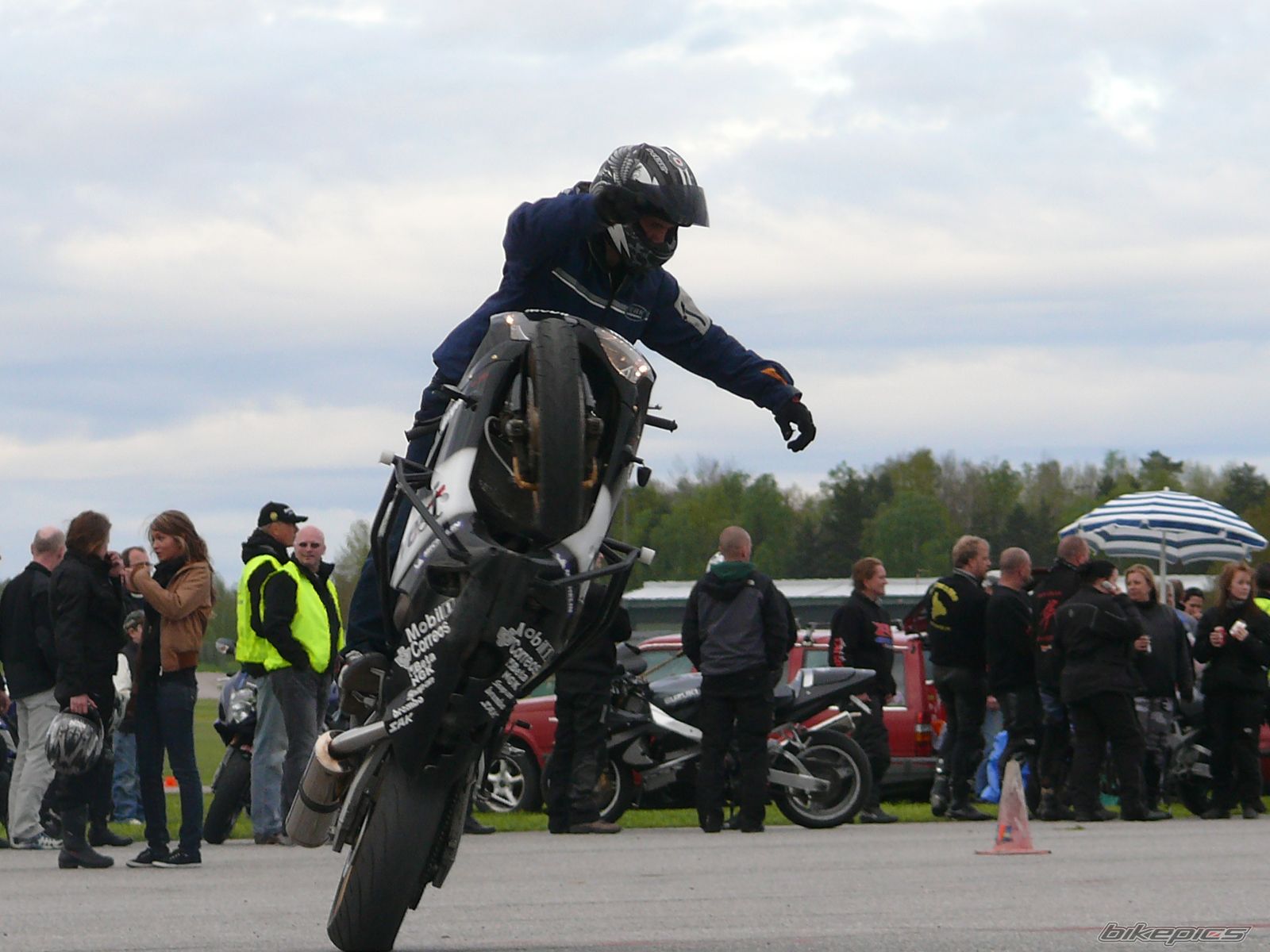 Photo 1281037