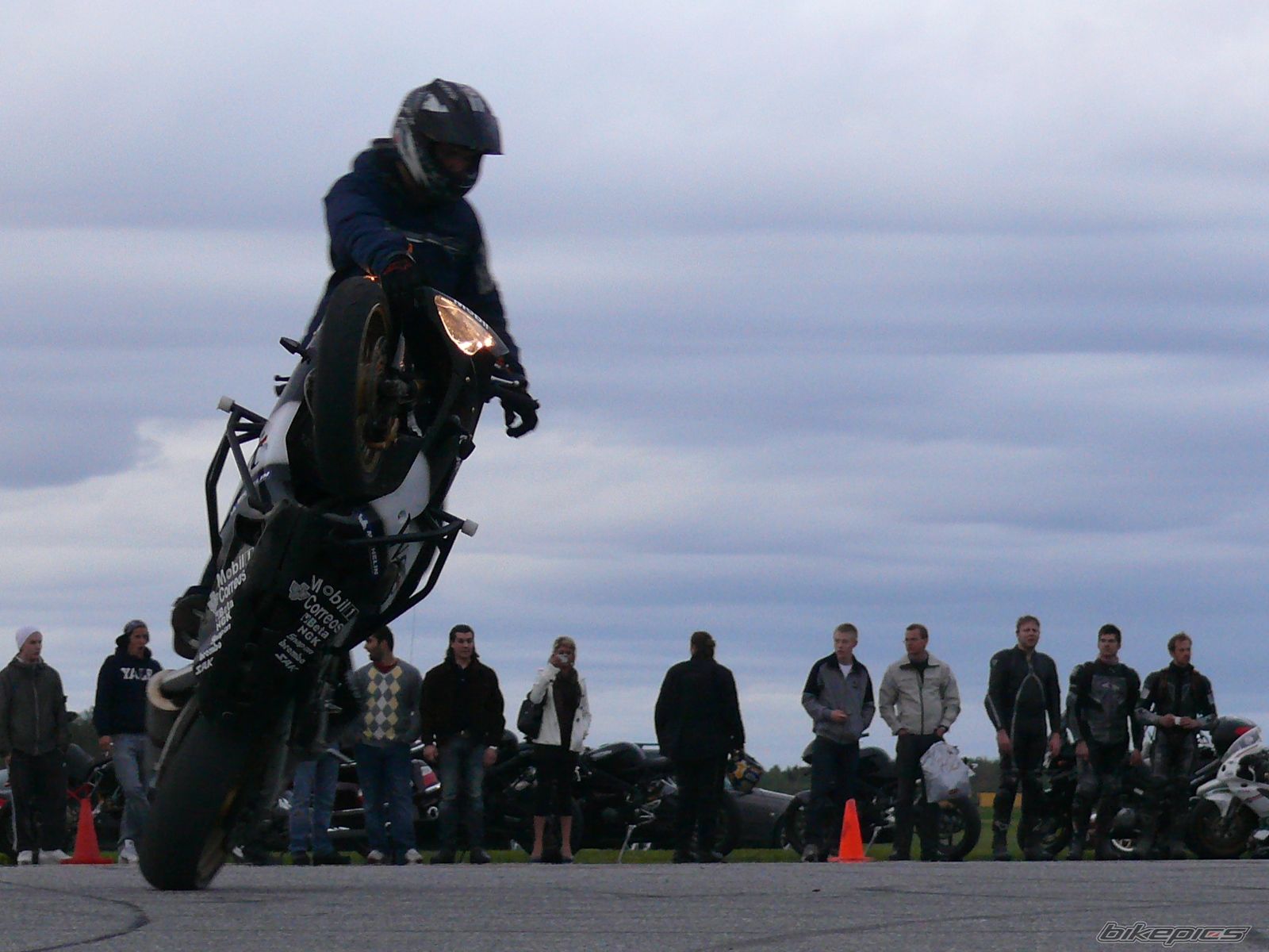 Photo 1281145