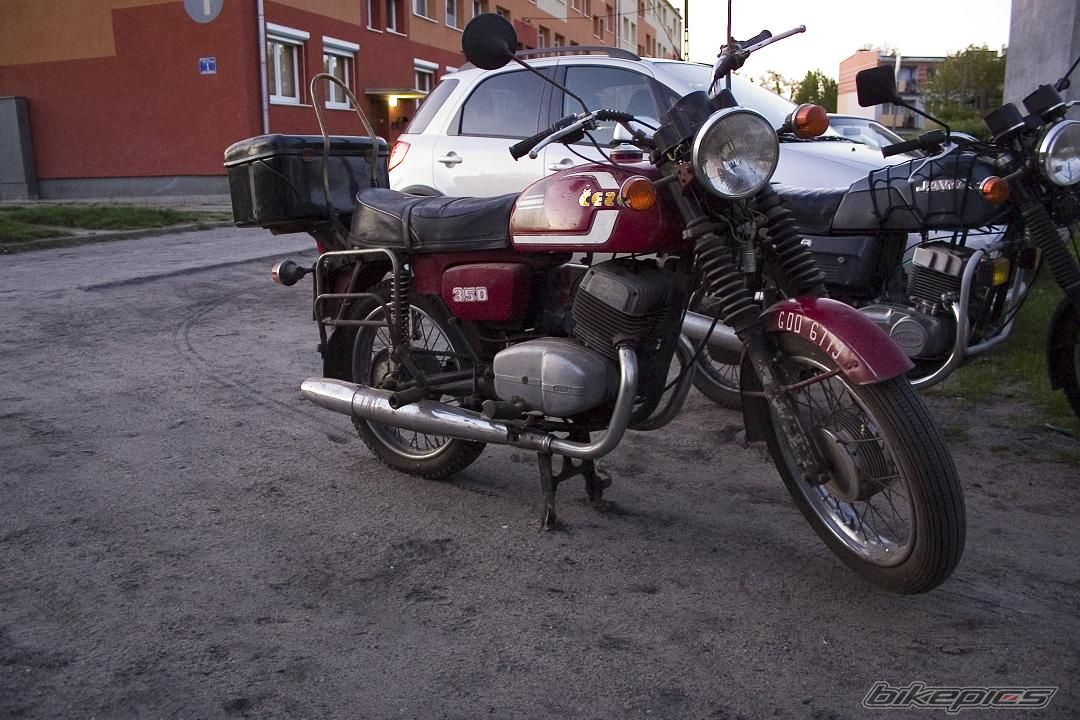 Photo 1281988
