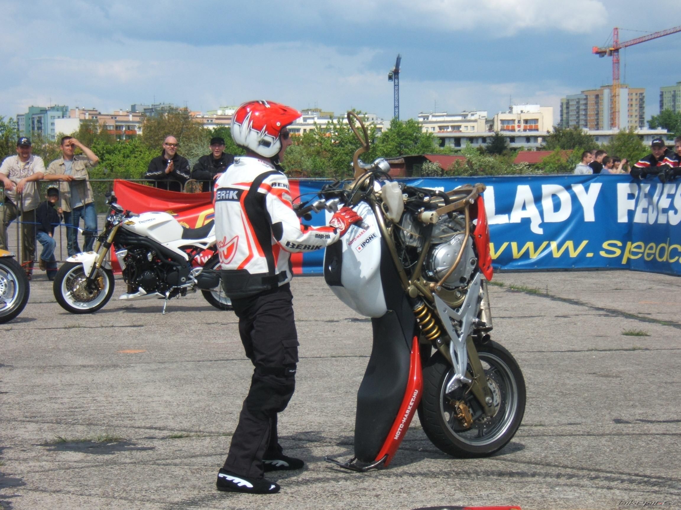 Bike Photo 1285481