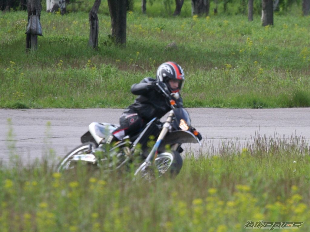Photo 1285919
