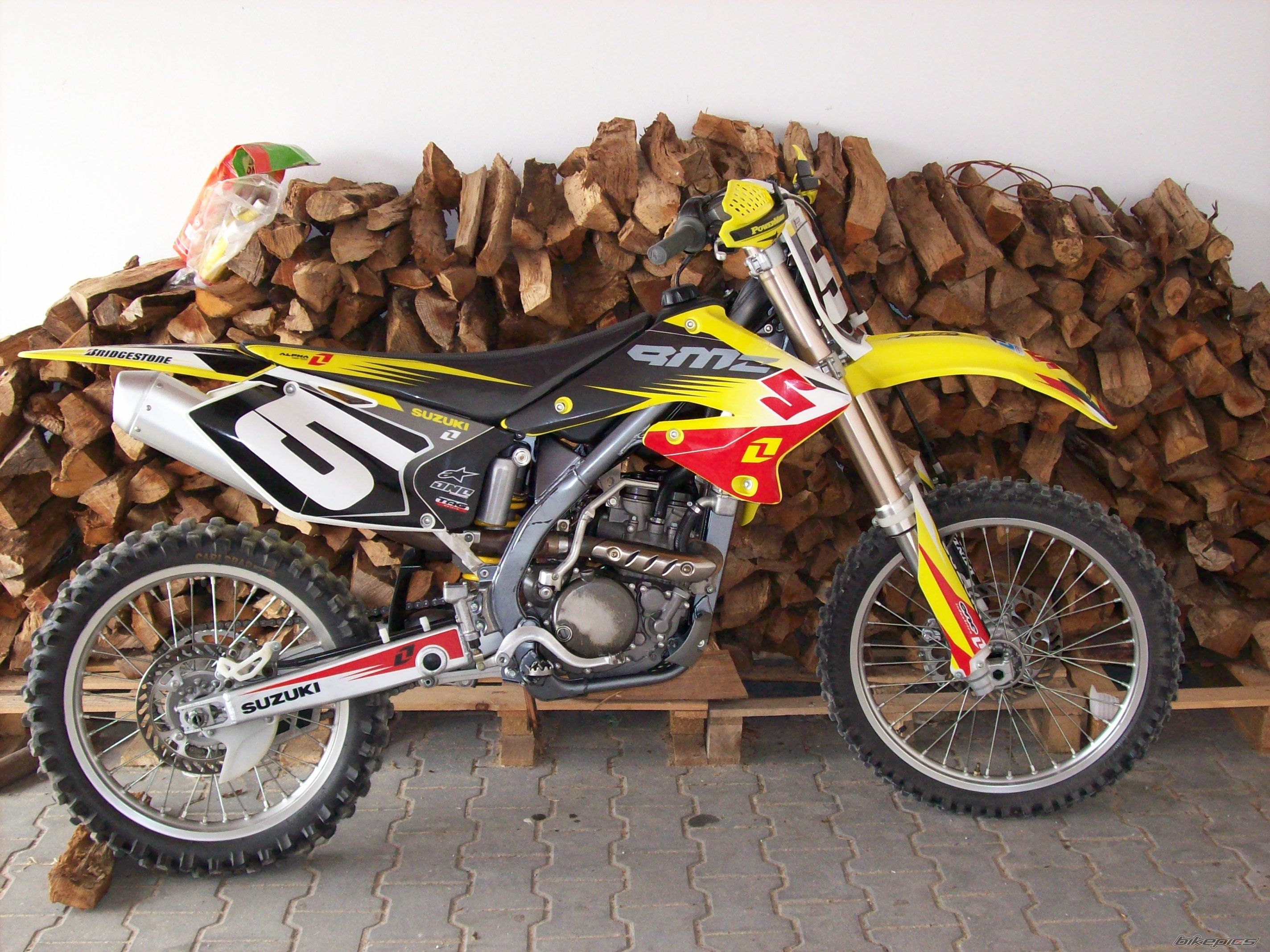 Photo 1287249