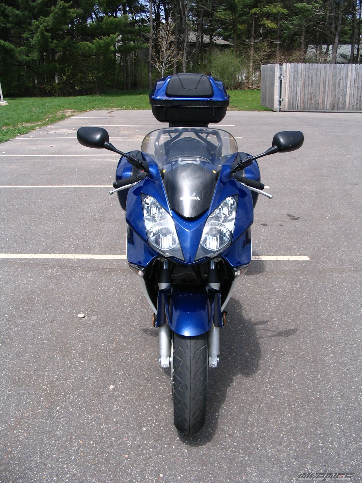 Photo 1288850