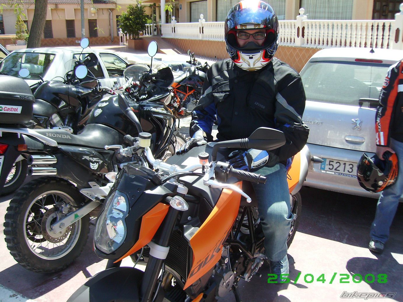 Photo 1288954