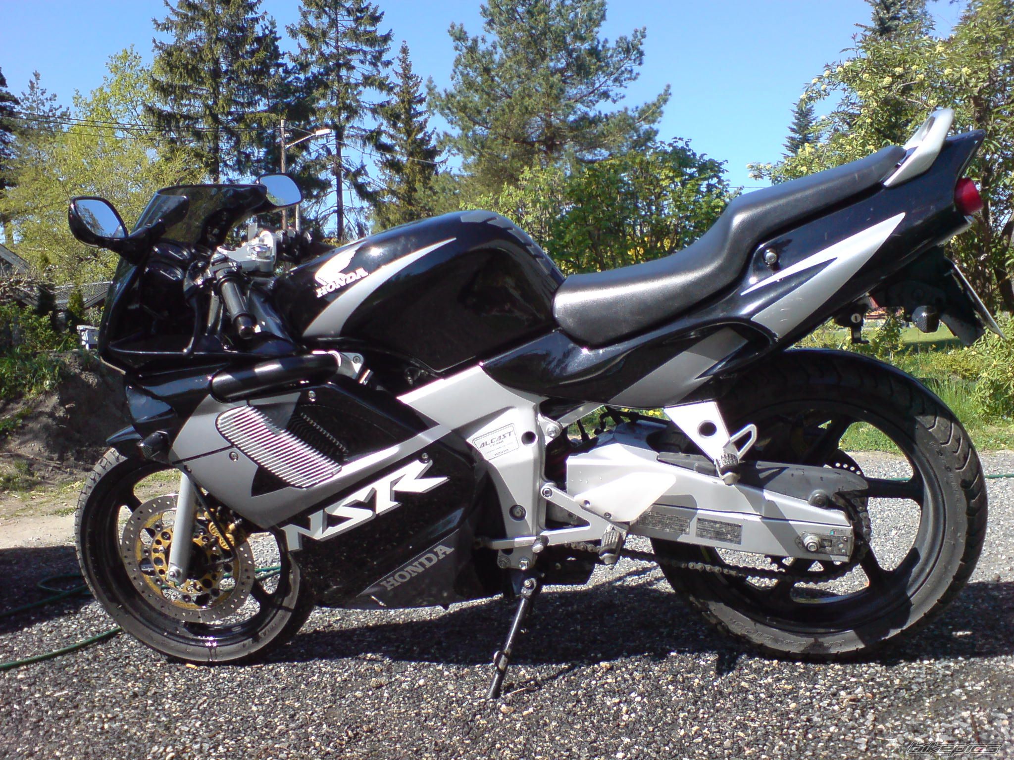 Photo 1289851