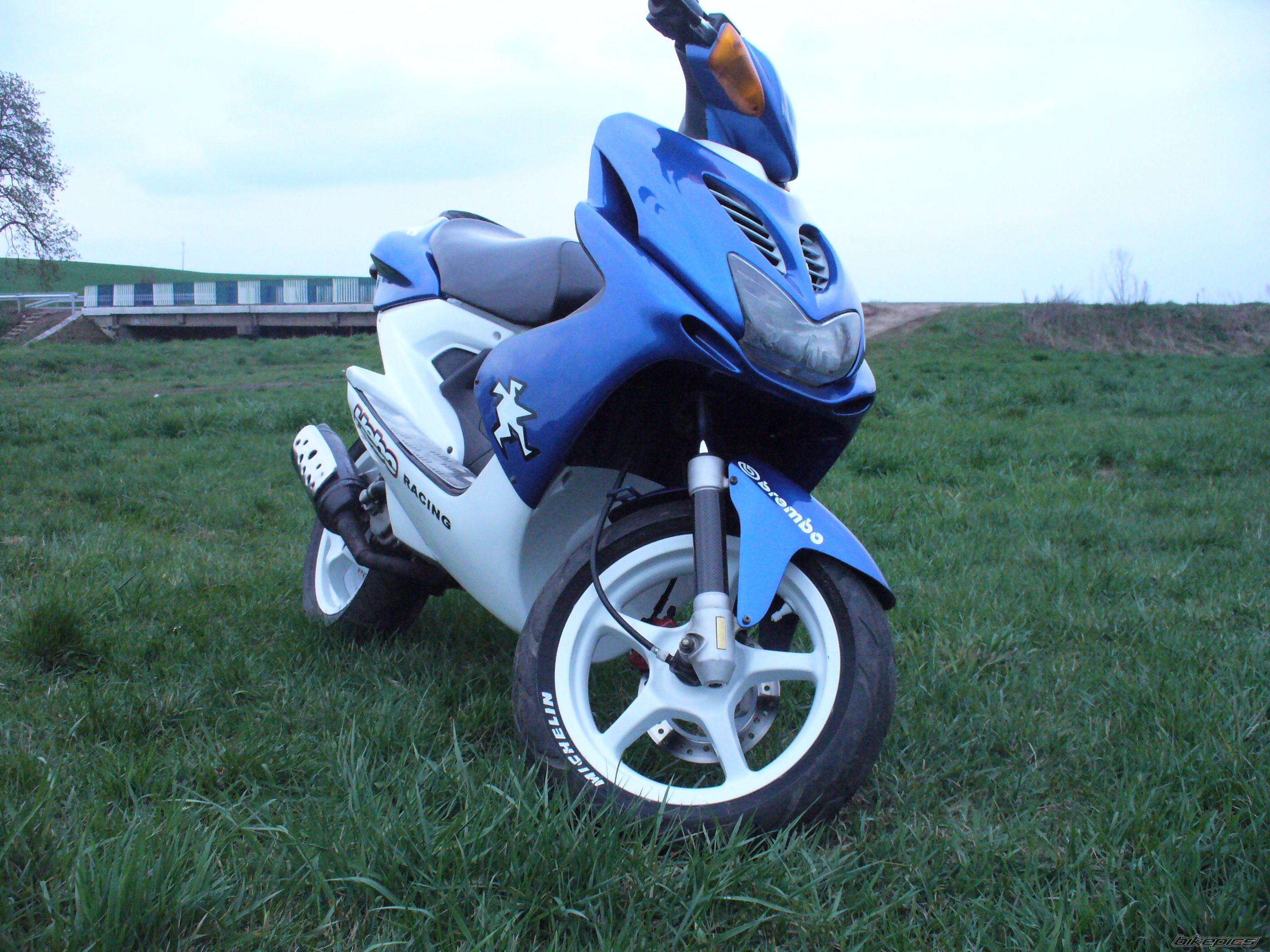 Bike Photo 1290944