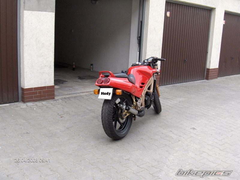 Photo 1291653