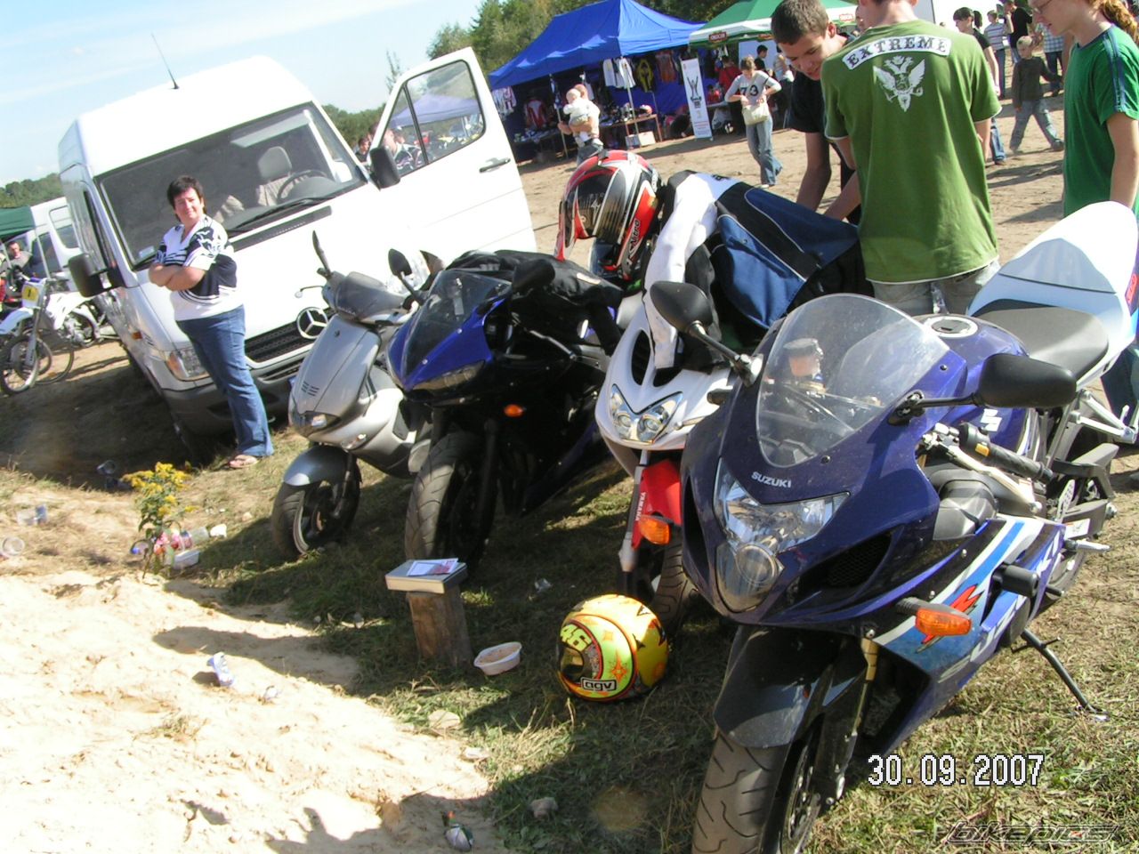 Photo 1292212