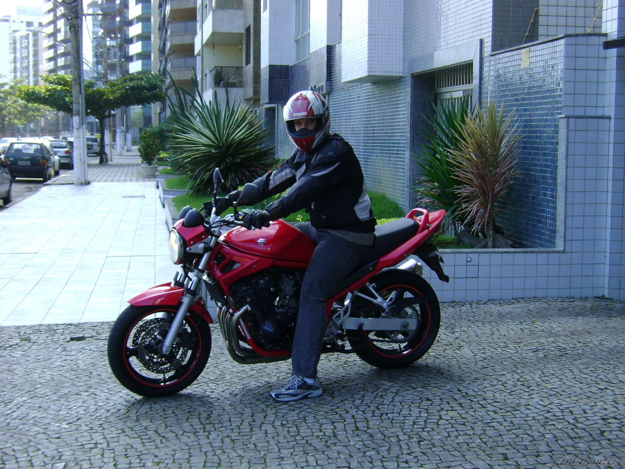 Photo 1293170