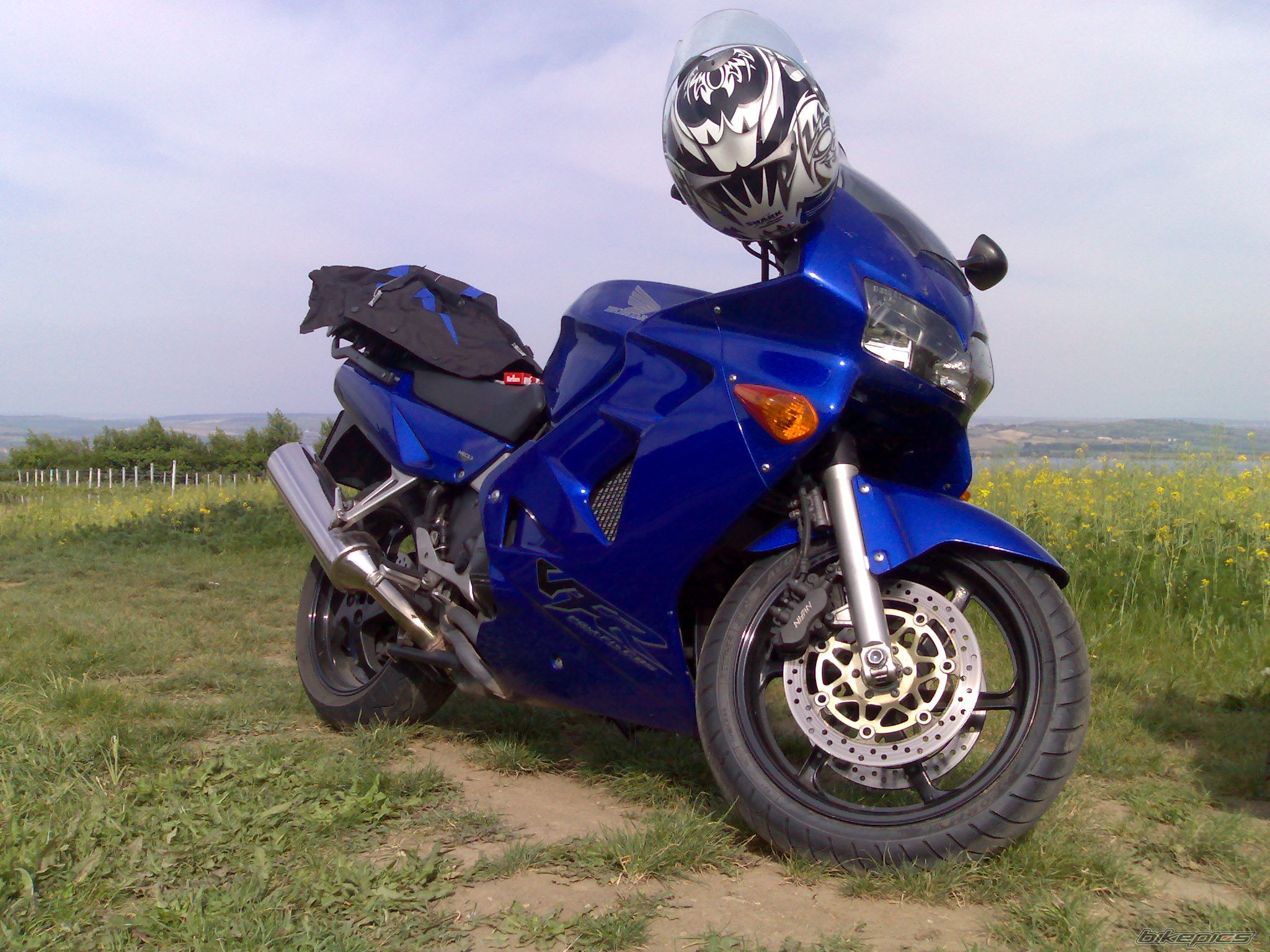 Photo 1293420