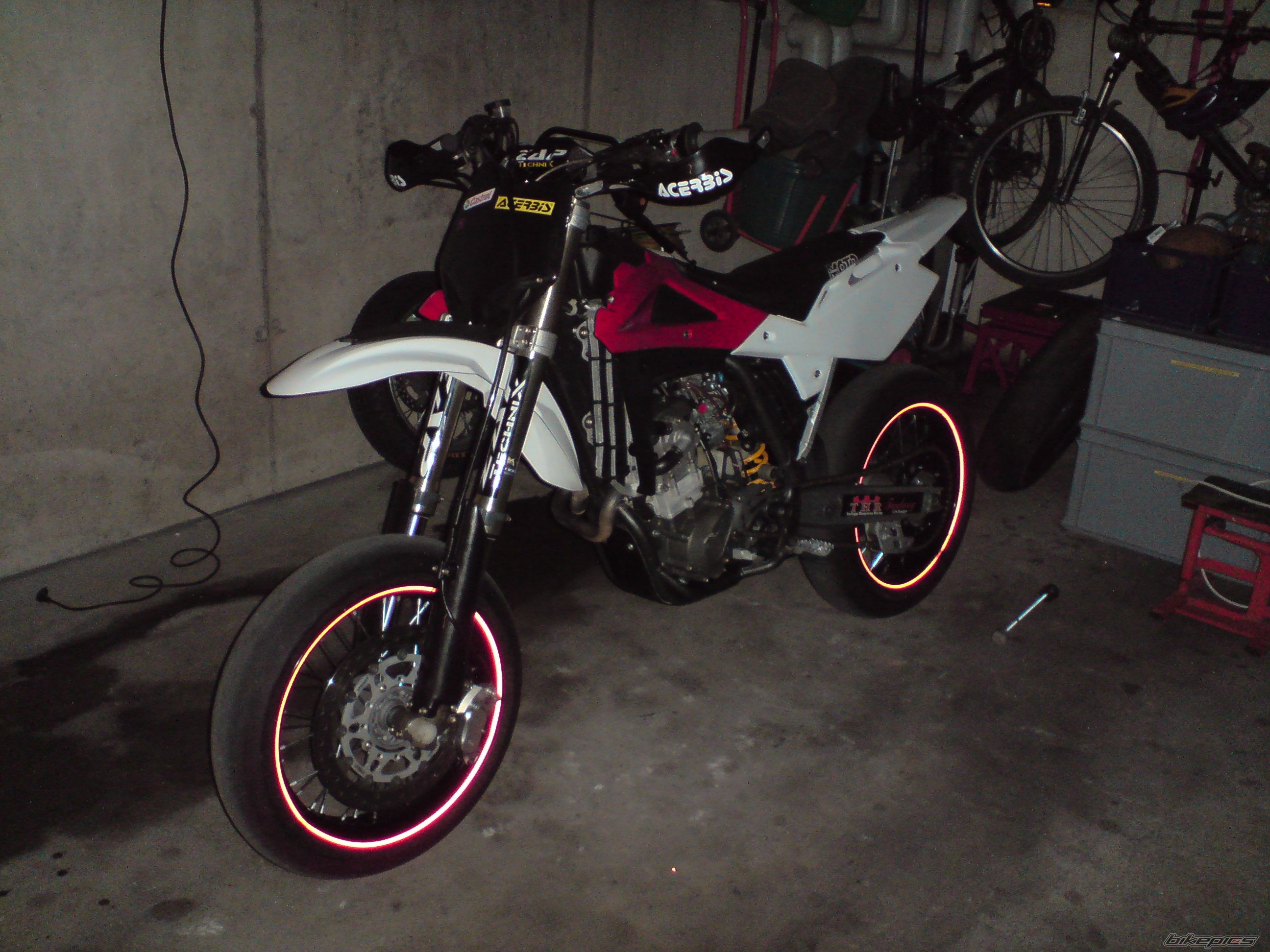Photo 1293686