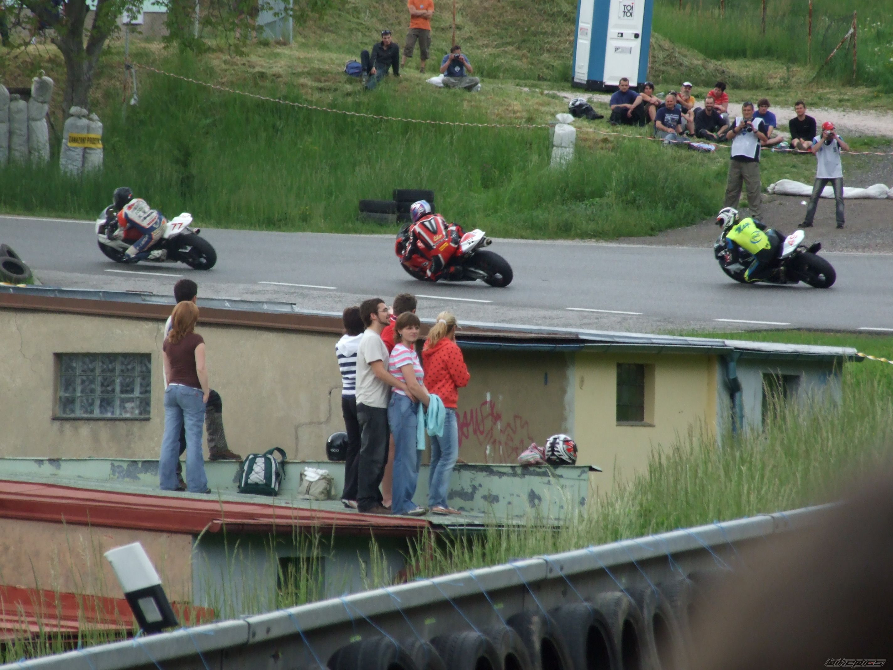 Photo 1293704