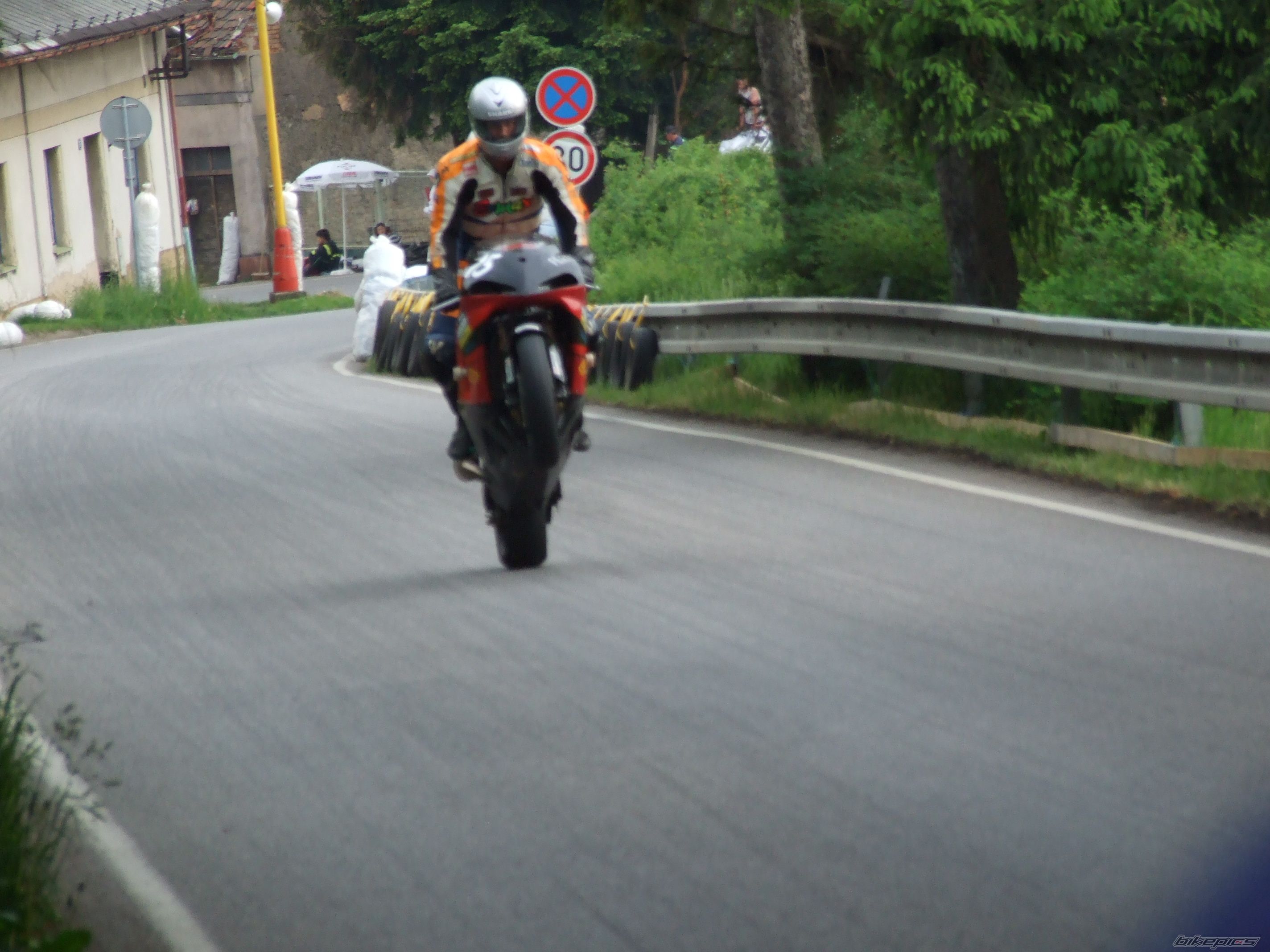Photo 1293708