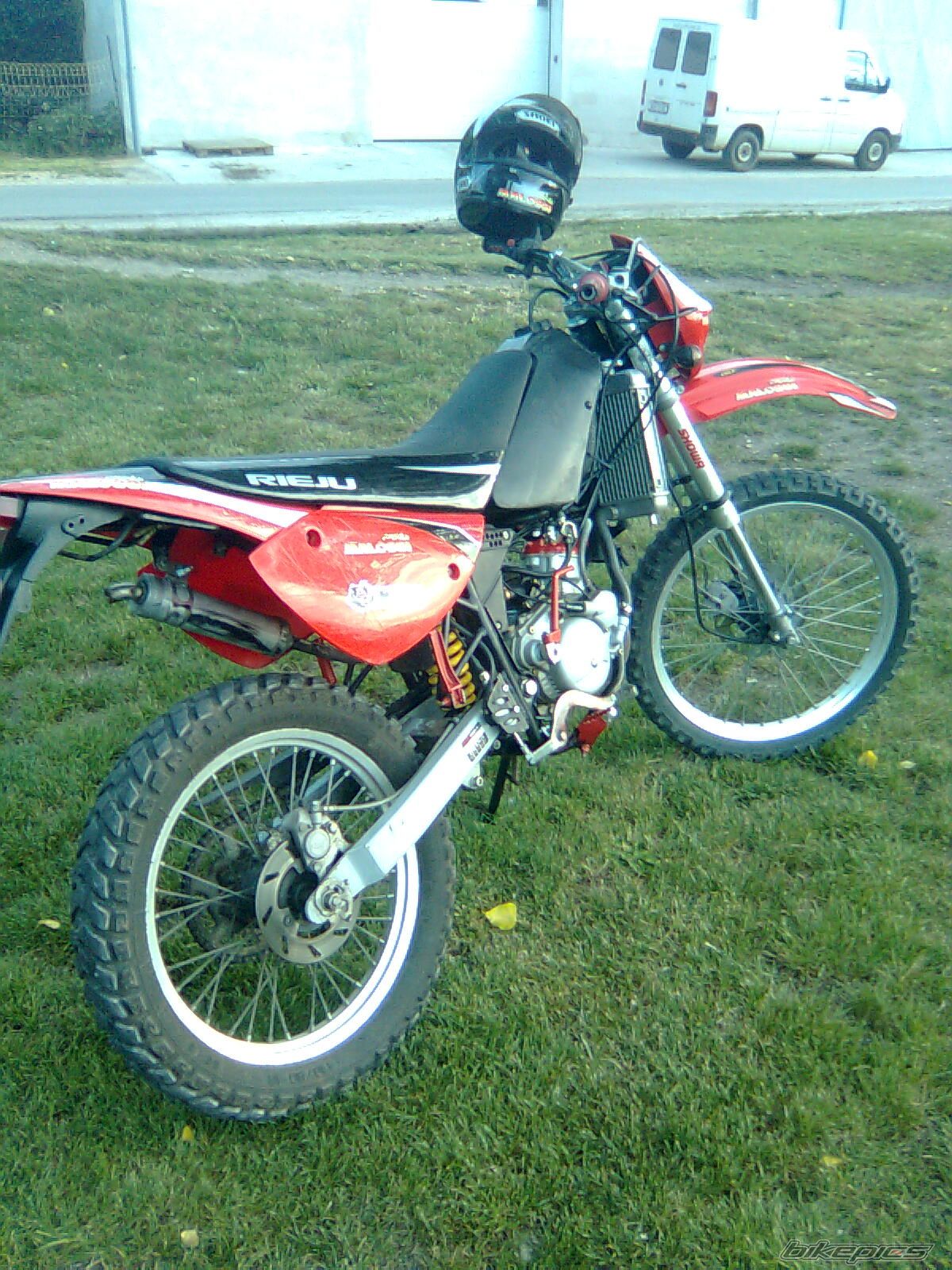 Photo 1294043