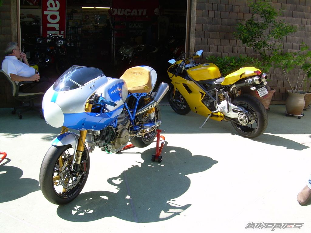 Photo 1294157