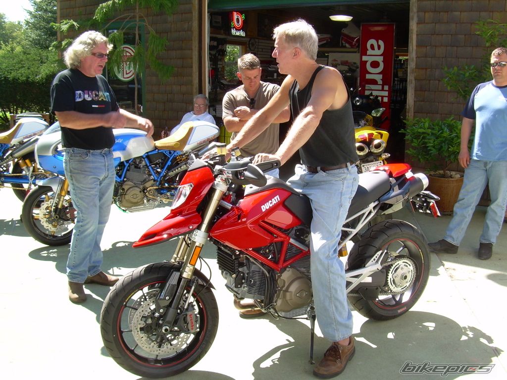 Photo 1294172