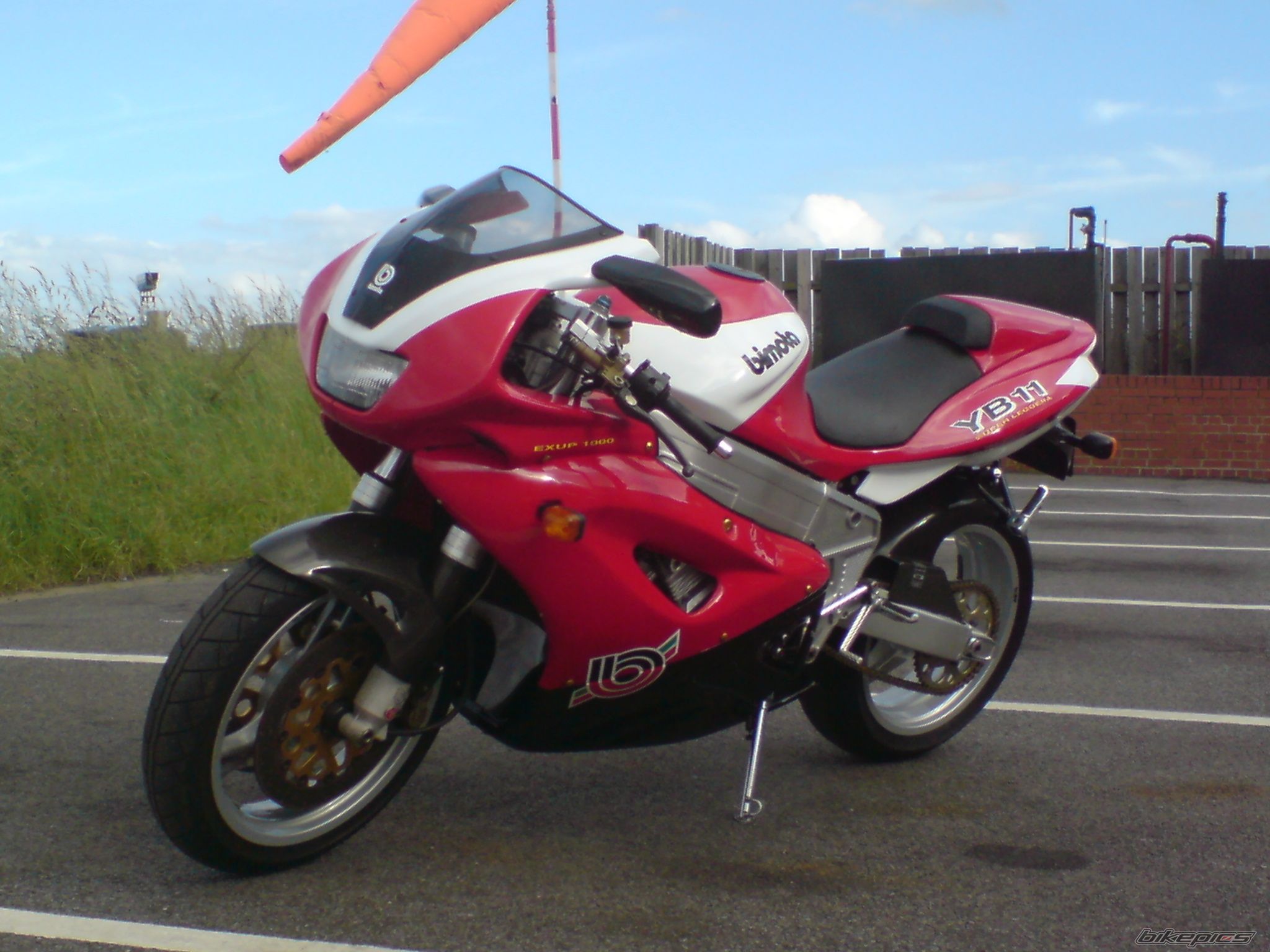 Photo 1294635