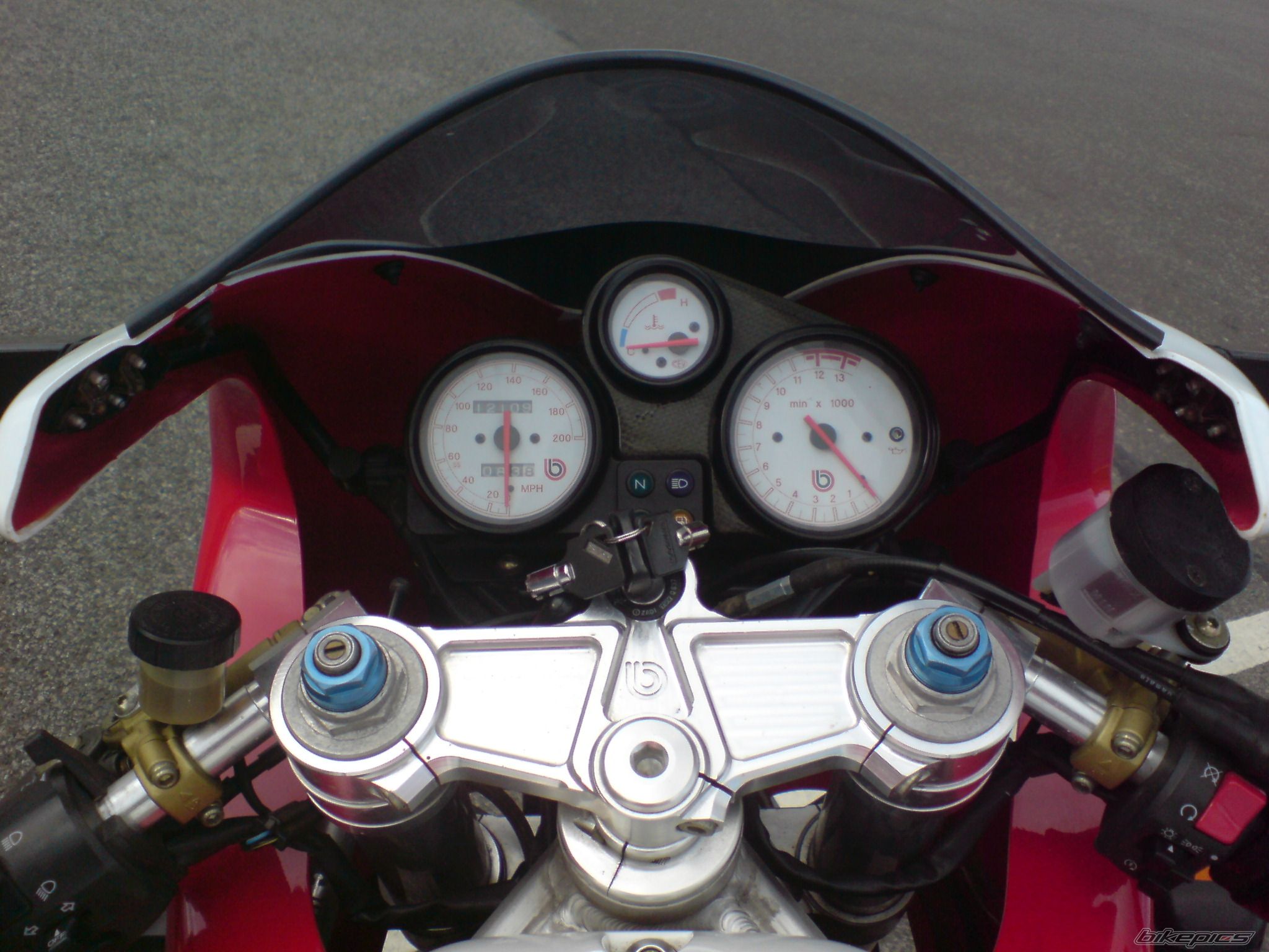 Photo 1294648