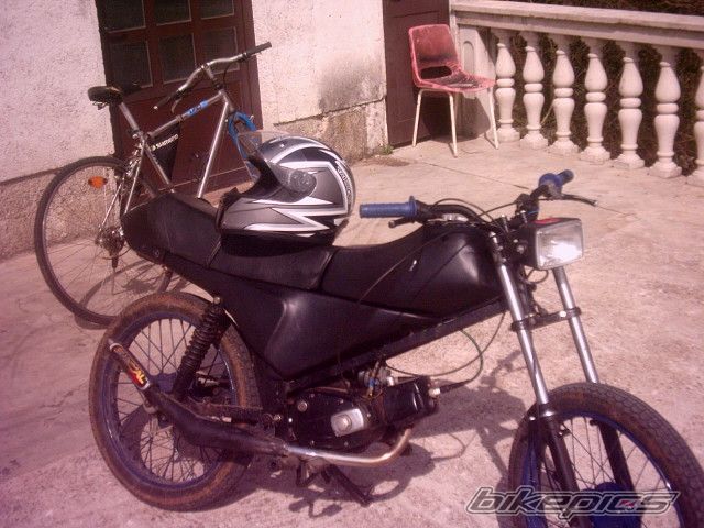 Photo 1294711