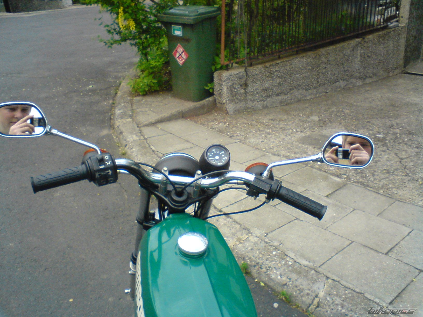Photo 1294945